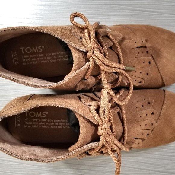 TOMS Desert Kiltie Fringe Wedge Bootie, Brown Suede, Womens Size 7.5 US / 38 - Picture 8 of 11